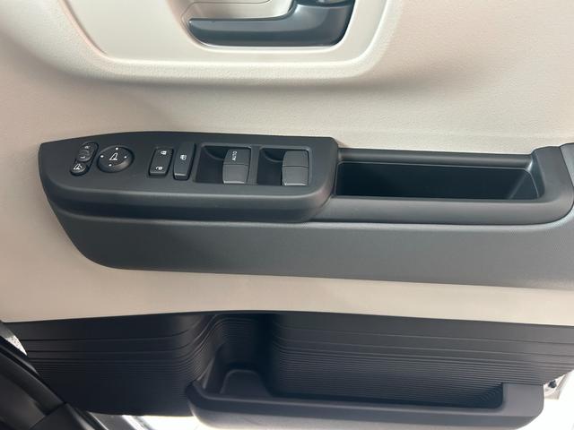 Ｎ－ＢＯＸ ベースグレード　届出済未使用車　片側電動スライドドア禁煙車アルミホイールアイドリングストップ　衝突被害軽減ブレーキ　ＡＣＣキーレス　スマートキー　電子パーキングバックカメラ（38枚目）