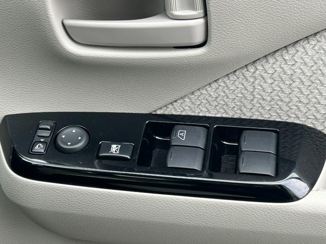 デイズ Ｘ　フルセグナビＢｌｕｅｔｏｏｔｈ付　アイドリングストップ　衝突被害軽減ブレーキキーレス　スマートキーバックカメラフロアマット／ドアバイザー（31枚目）