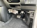 当社の届出済(登録済)未使用車は、新車登録時から「5年間、もしくは走行10万km」まで保証致します。保証内容はメーカー保証書(メンテナンスノート)に準じます。※詳細はスタッフにお尋ねください。