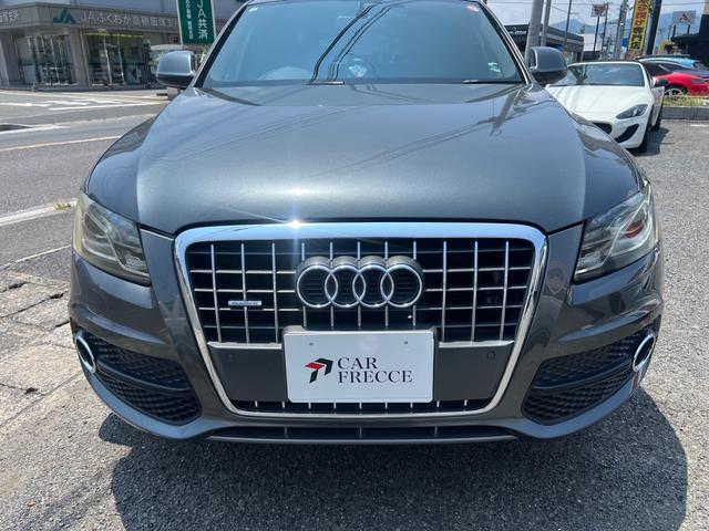 Ｑ５ ２．０ＴＦＳＩクワトロ　Ｓラインパッケージ　ユーザー買取車　ハーフレザーシート　純正ナビ　バックカメラ（2枚目）