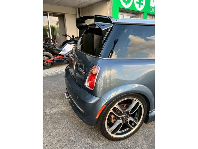 ＭＩＮＩ クーパーＳ　ジョンクーパーワークスＧＰキット　ステアリングスイッチ　カーボンリアウイング　ゴーストフィルム　ボンネットダクト（12枚目）