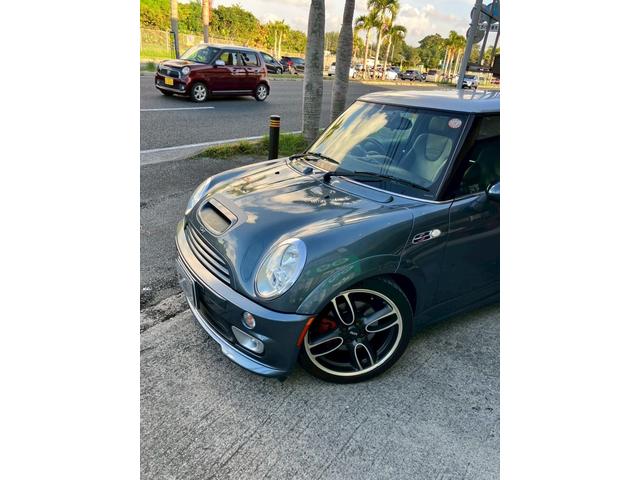 ＭＩＮＩ クーパーＳ　ジョンクーパーワークスＧＰキット　ステアリングスイッチ　カーボンリアウイング　ゴーストフィルム　ボンネットダクト（25枚目）