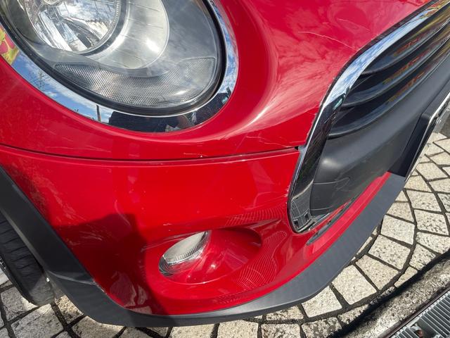 ＭＩＮＩ クーパーＤ　クロスオーバー　スマートキー　プッシュスタート　デジタルサイドミラー　ルーフキャリア（32枚目）
