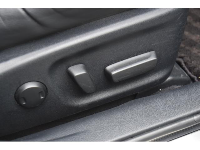 クラウンハイブリッド アスリートG ユーザー買取車 フロントスポイラー 純正AW レザーシート 純正ナビ(30枚目)