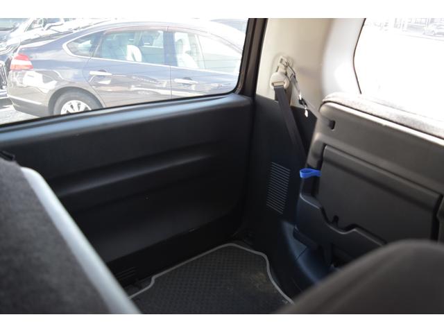 セレナ ２０Ｘ　Ｓ－ハイブリッド　プッシュスタート（11枚目）