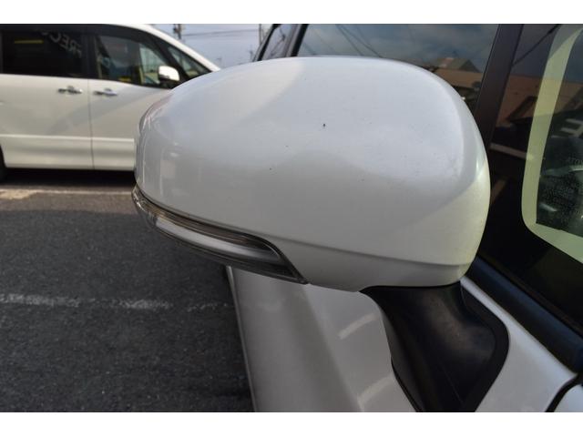 プリウス S スマートキー プッシュスタート ステアリングスイッチ 社外ナビ(13枚目)