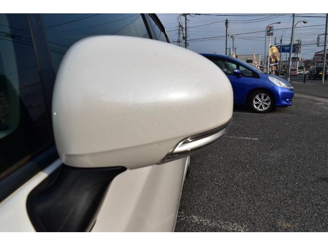 プリウス S スマートキー プッシュスタート ステアリングスイッチ 社外ナビ(14枚目)