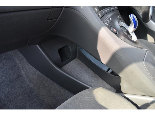 プリウス S スマートキー プッシュスタート ステアリングスイッチ 社外ナビ(29枚目)