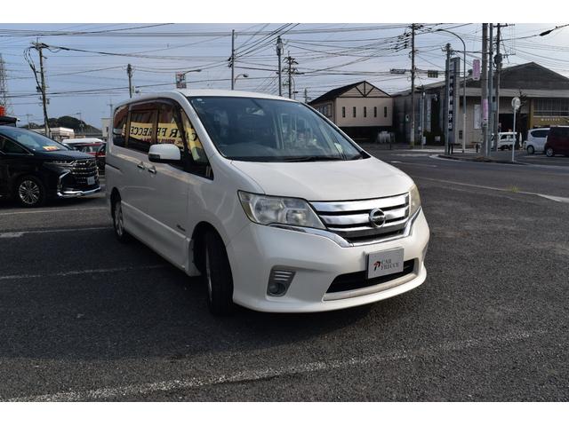 セレナ ハイウェイスター S-ハイブリッド Vセレクション スマートキー プッシュスタート ステアリングスイッチ フリップダウンモニター オートエアコン 両側パワースライドドア ベンチシート リアエアコン(3枚目)