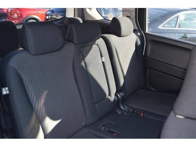 フリードハイブリッド ジャストセレクション　スマートキー　純正ＨＤＤナビ　ベンチシート　オートエアコン　バックカメラ　左側パワースライドドア　社外ホイール　７人乗りフリップダウンモニター　ＥＴＣ（20枚目）