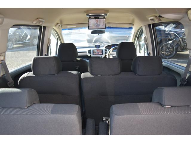 フリードハイブリッド ジャストセレクション　スマートキー　純正ＨＤＤナビ　ベンチシート　オートエアコン　バックカメラ　左側パワースライドドア　社外ホイール　７人乗りフリップダウンモニター　ＥＴＣ（23枚目）