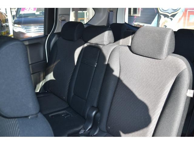 フリードハイブリッド ジャストセレクション　スマートキー　純正ＨＤＤナビ　ベンチシート　オートエアコン　バックカメラ　左側パワースライドドア　社外ホイール　７人乗りフリップダウンモニター　ＥＴＣ（26枚目）