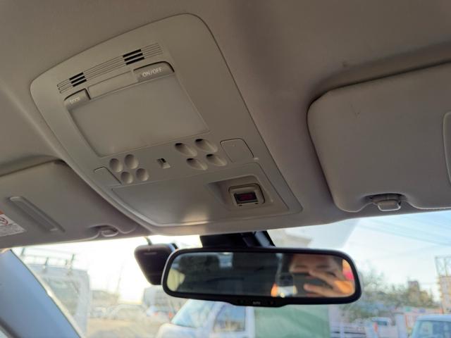 ＩＳ ＩＳ２５０　バージョンＬ　スマートキー　プッシュスタート　ステアリングスイッチ　パドルシフト　クルーズコントロール　バックカメラ　パワーシート（21枚目）