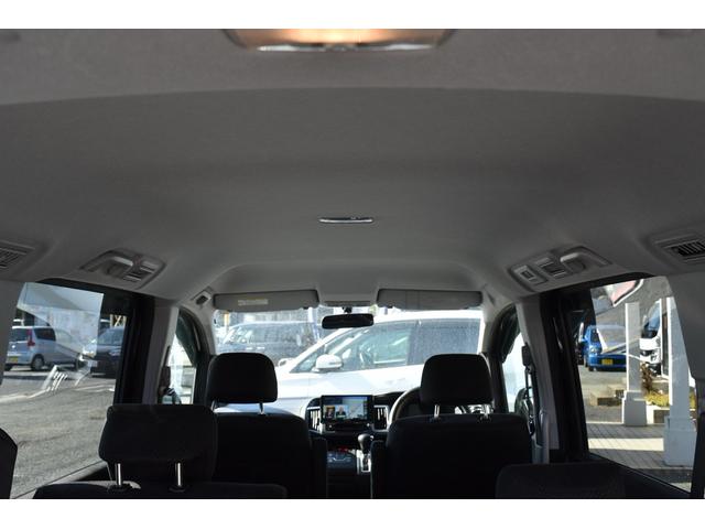 ステップワゴンスパーダ S 社外ナビ 社外マフラー TEIN車高調 社外18インチアルミホイール 左側パワースライドドア 社外バンパー バックカメラ(18枚目)