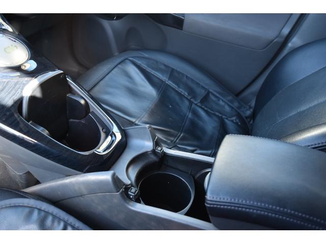 プリウス Ｇツーリングセレクション　スマートキー　プッシュスタート　社外マフラー　モデリスタエアロ　シートカバー（30枚目）