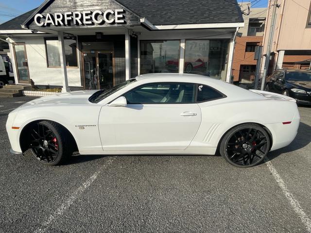 シボレーカマロ 　パドルシフト　バックカメラ　ステアリングスイッチ　スーパーキャットレーダー探知機　　パワーシート（8枚目）