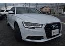Ａ６ ２．８ＦＳＩクワトロ　スマートキー　プッシュスタート　ステアリングスイッチ　ＢＯＳＥスピーカー　クルーズコントロール　バックカメラ　オートライト　メモリ付きパワーシート　純正ナビ　ドラレコ　リアエアコン（5枚目）