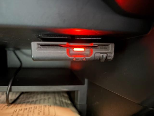 ノート X 買取車・純正ナビ・フルセグTV・ETC・プッシュスタート・アイドリングストップ・シートリフター・電動格納ミラー(5枚目)