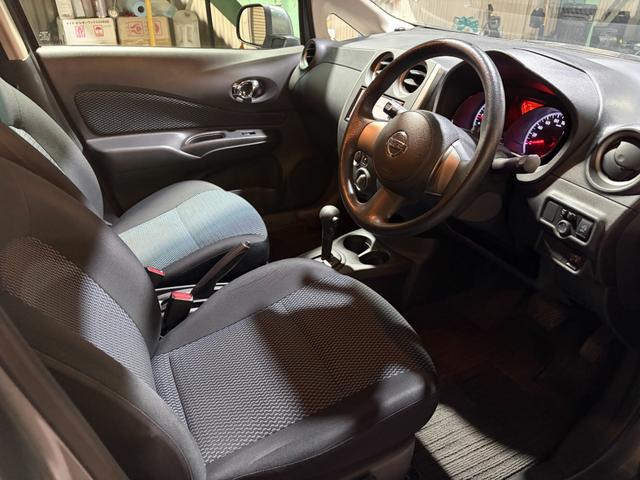 ノート X 買取車・純正ナビ・フルセグTV・ETC・プッシュスタート・アイドリングストップ・シートリフター・電動格納ミラー(8枚目)