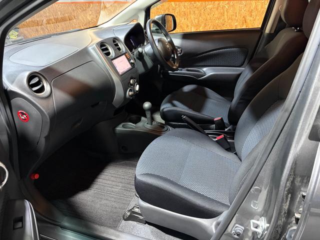 ノート X 買取車・純正ナビ・フルセグTV・ETC・プッシュスタート・アイドリングストップ・シートリフター・電動格納ミラー(9枚目)