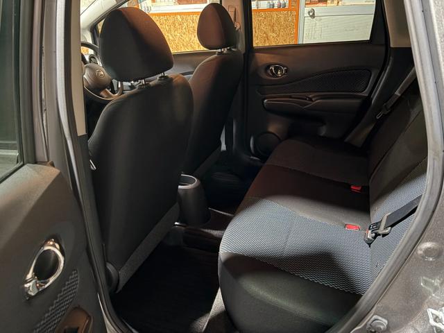 ノート X 買取車・純正ナビ・フルセグTV・ETC・プッシュスタート・アイドリングストップ・シートリフター・電動格納ミラー(11枚目)