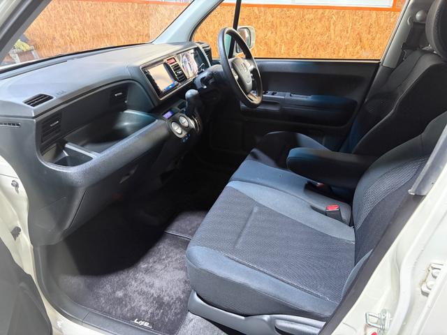 ライフ ディーバスマートスタイル 買取車・ワンオーナー・スマートキー・純正HDDナビ・TV・バックカメラ・HIDヘッドライト・純正14インチAW・オートエアコン・ミラーウィンカー・シートリフター・電動格納ミラー(14枚目)