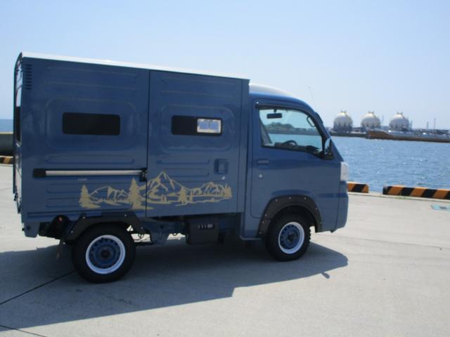 ハイゼットトラック ハイルーフ　背抜き加工車　８ナンバーキャンピング車　フロントリクライニングシート（3枚目）