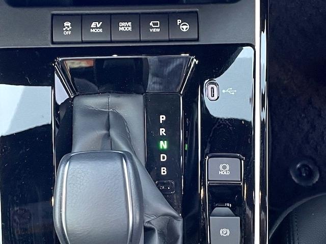 カローラクロス ハイブリッド Z ワンオーナー キーレス フルセグ ナビ&TV 18アルミホイール エアバッグ 電動シート オートマ 助手席エアバッグ 衝突被害軽減システム ETC バックカメラ スマートキー(24枚目)