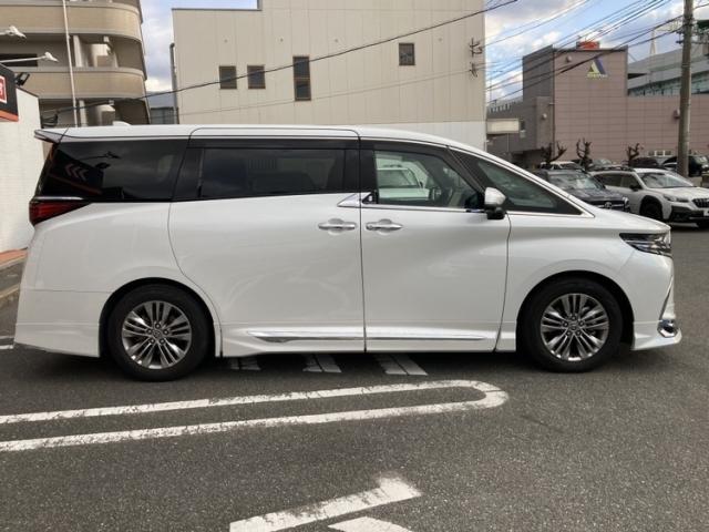 アルファード Ｚ　ワンオーナー　サンルーフ　革シート　両側電動スライド　キーレス　フルセグ　ナビ＆ＴＶ　１８アルミホイール　乗車定員７人　エアバッグ　電動シート　オートマ　安全装備　ＥＴＣ（6枚目）