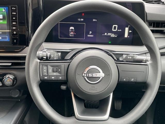 ノート X ワンオーナー キーレス エアバッグ オートマ ディーラー車 フル装備 助手席エアバッグ 衝突被害軽減システム スマートキー オートクルーズコントロール(13枚目)