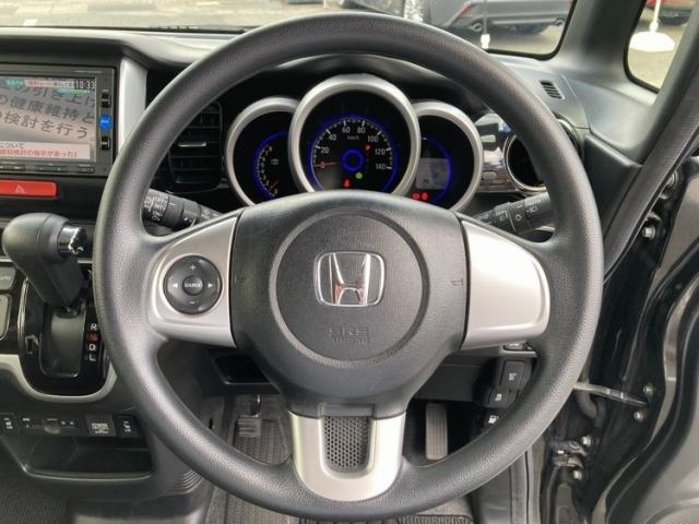 N-BOXカスタム G SSブラックスタイルパッケージ 両側電動スライド キーレス フルセグ ナビ&TV エアバッグ オートマ HIDヘッドライト ETC バックカメラ スマートキー 横滑り防止機能 シートヒーター(12枚目)