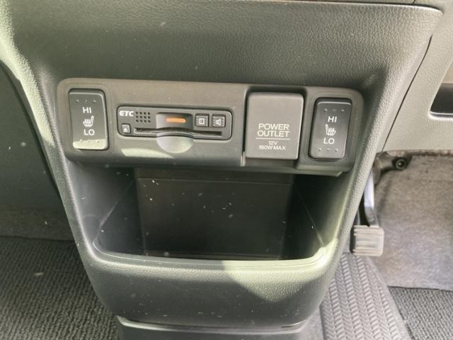 N-BOXカスタム G SSブラックスタイルパッケージ 両側電動スライド キーレス フルセグ ナビ&TV エアバッグ オートマ HIDヘッドライト ETC バックカメラ スマートキー 横滑り防止機能 シートヒーター(19枚目)