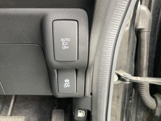 N-BOXカスタム G SSブラックスタイルパッケージ 両側電動スライド キーレス フルセグ ナビ&TV エアバッグ オートマ HIDヘッドライト ETC バックカメラ スマートキー 横滑り防止機能 シートヒーター(23枚目)