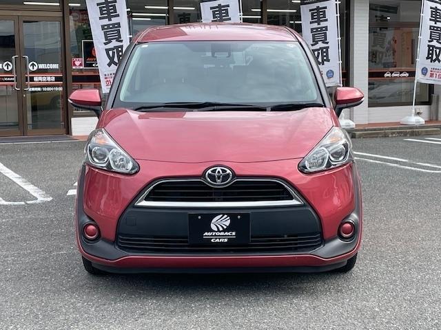 シエンタ Ｘ　キーレス　乗車定員７人　アイドリングストップ　エアバッグ　オートマ　　助手席エアバッグ　衝突被害軽減システム　ＥＴＣ（4枚目）