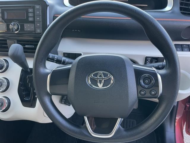 シエンタ Ｘ　キーレス　乗車定員７人　アイドリングストップ　エアバッグ　オートマ　　助手席エアバッグ　衝突被害軽減システム　ＥＴＣ（11枚目）