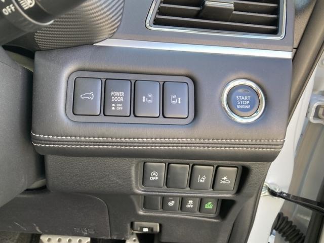 デリカＤ：５ シャモニー　ワンオーナー　キーレス　フルセグ　ナビ＆ＴＶ　１８アルミホイール　乗車定員７人　ディーゼル　エアバッグ　電動シート　オートマ　フル装備　助手席エアバッグ　衝突被害軽減システム　バックカメラ（20枚目）