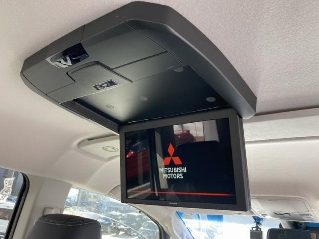 デリカＤ：５ シャモニー　ワンオーナー　キーレス　フルセグ　ナビ＆ＴＶ　１８アルミホイール　乗車定員７人　ディーゼル　エアバッグ　電動シート　オートマ　フル装備　助手席エアバッグ　衝突被害軽減システム　バックカメラ（23枚目）