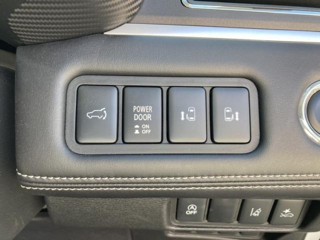 デリカＤ：５ シャモニー　ワンオーナー　キーレス　フルセグ　ナビ＆ＴＶ　１８アルミホイール　乗車定員７人　ディーゼル　エアバッグ　電動シート　オートマ　フル装備　助手席エアバッグ　衝突被害軽減システム　バックカメラ（25枚目）