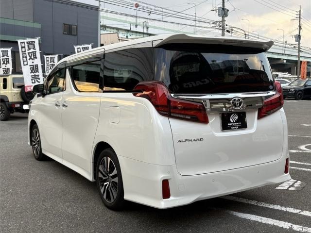アルファード ２．５Ｓ　Ｃパッケージ　ワンオーナー　サンルーフ　革シート　両側電動スライド　キーレス　１８アルミホイール　乗車定員７人　エアバッグ　電動シート　オートマ　　助手席エアバッグ　衝突被害軽減システム　ＥＴＣ（9枚目）
