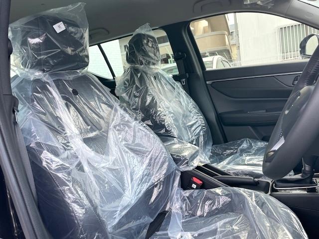 ＷＲ－Ｖ Ｚ　キーレス　１７アルミホイール　エアバッグ　オートマ　助手席エアバッグ　衝突被害軽減システム　バックカメラ　スマートキー　オートクルーズコントロール（2枚目）