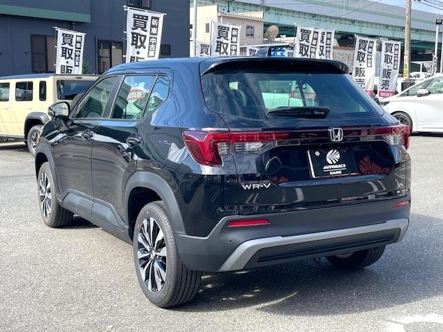 ＷＲ－Ｖ Ｚ　キーレス　１７アルミホイール　エアバッグ　オートマ　助手席エアバッグ　衝突被害軽減システム　バックカメラ　スマートキー　オートクルーズコントロール（9枚目）