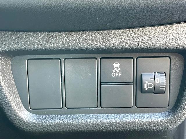 ＷＲ－Ｖ Ｚ　キーレス　１７アルミホイール　エアバッグ　オートマ　助手席エアバッグ　衝突被害軽減システム　バックカメラ　スマートキー　オートクルーズコントロール（12枚目）