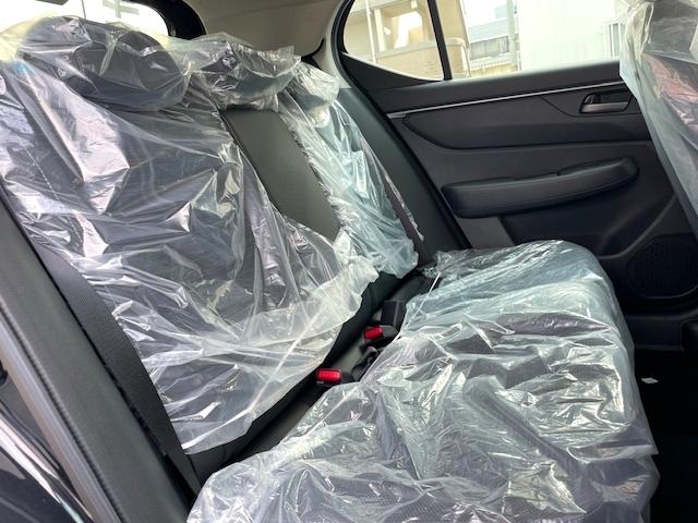 ＷＲ－Ｖ Ｚ　キーレス　１７アルミホイール　エアバッグ　オートマ　助手席エアバッグ　衝突被害軽減システム　バックカメラ　スマートキー　オートクルーズコントロール（15枚目）