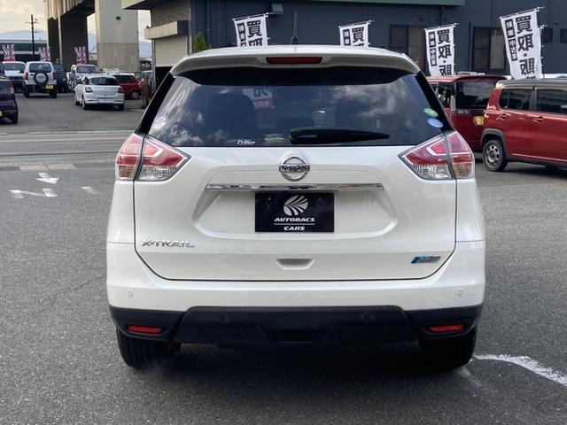 エクストレイル ２０Ｘ　ハイブリッド　エマージェンシーブレーキＰ　革シート　キーレス　フルセグ　ナビ＆ＴＶ　１７アルミホイール　エアバッグ　オートマ　ＥＴＣ　バックカメラ　スマートキー（5枚目）