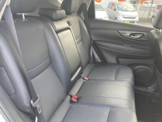 エクストレイル ２０Ｘ　ハイブリッド　エマージェンシーブレーキＰ　革シート　キーレス　フルセグ　ナビ＆ＴＶ　１７アルミホイール　エアバッグ　オートマ　ＥＴＣ　バックカメラ　スマートキー（16枚目）