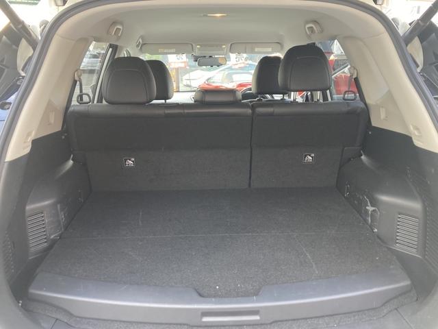 エクストレイル ２０Ｘ　ハイブリッド　エマージェンシーブレーキＰ　革シート　キーレス　フルセグ　ナビ＆ＴＶ　１７アルミホイール　エアバッグ　オートマ　ＥＴＣ　バックカメラ　スマートキー（17枚目）