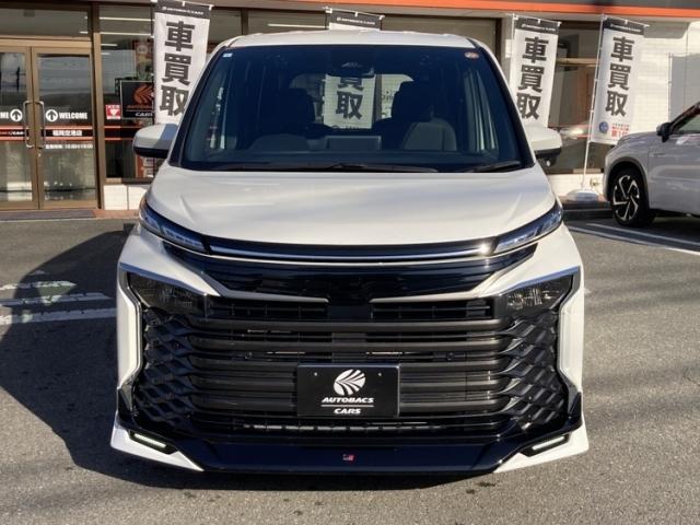 ヴォクシー ハイブリッドＳ－Ｇ　ワンオーナー　キーレス　ナビ　乗車定員７人　エアバッグ　オートマ　助手席エアバッグ　衝突被害軽減システム　バックカメラ　スマートキー　オートクルーズコントロール（4枚目）