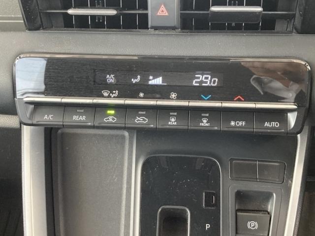 ヴォクシー ハイブリッドＳ－Ｇ　ワンオーナー　キーレス　ナビ　乗車定員７人　エアバッグ　オートマ　助手席エアバッグ　衝突被害軽減システム　バックカメラ　スマートキー　オートクルーズコントロール（16枚目）