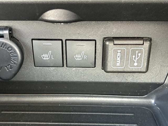 Ｚ　ワンオーナー　キーレス　フルセグ　ＴＶ　１７アルミホイール　エアバッグ　オートマ　フル装備　助手席エアバッグ　衝突被害軽減システム　ＥＴＣ　バックカメラ　スマートキー　オートクルーズコントロール（画像18）