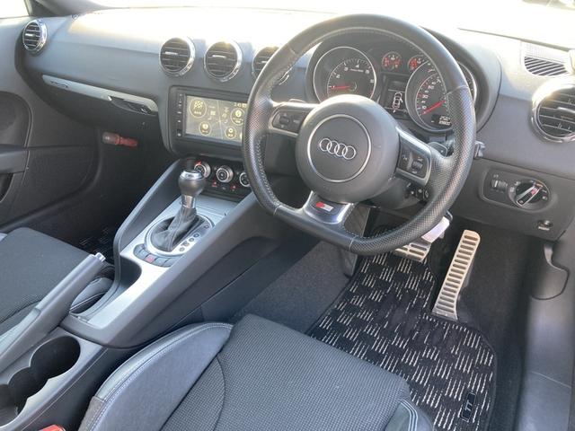 ＴＴクーペ ２．０ＴＦＳＩ　クワトロ　２．０ＴＦＳＩ　クワトロ（4枚目）